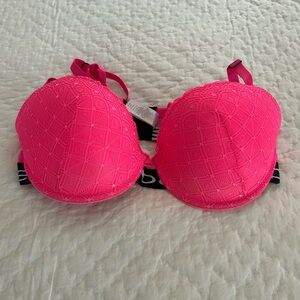 Bebé Hot Pink Bra Size 36D